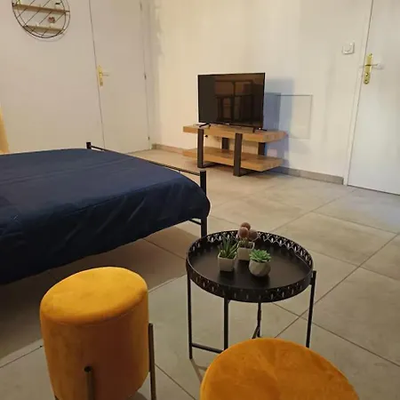 Romantique Espace Balneo Apartament *