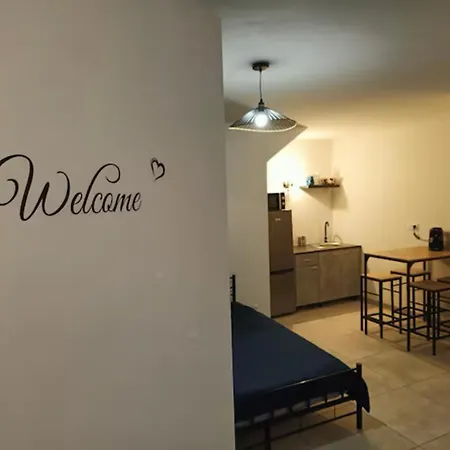 Romantique Espace Balneo Apartament Dallet